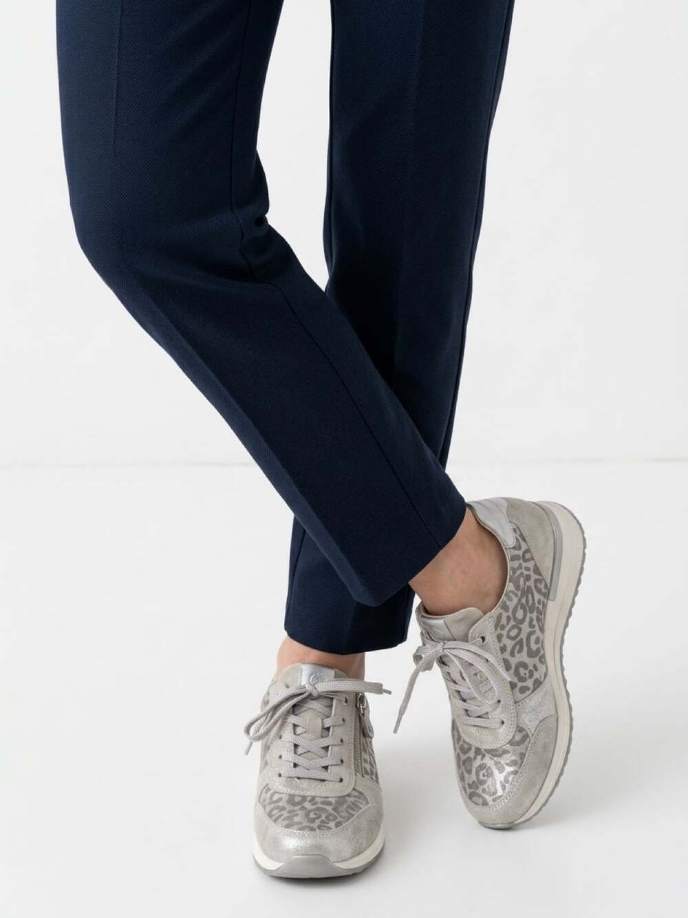 Remonte R6700-40 Sneakers Silver Metallic Leopard Print Size 8